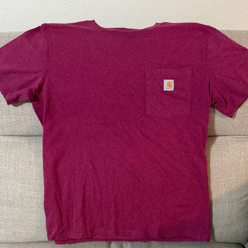 Carhartt women’s Pocket T-Shirt in pink - size Large